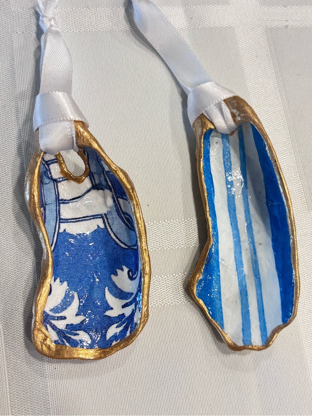 Blue & Gold Hand-Painted Striped & Chinoiserie Oyster Shell Ornaments - Picture 3 of 5